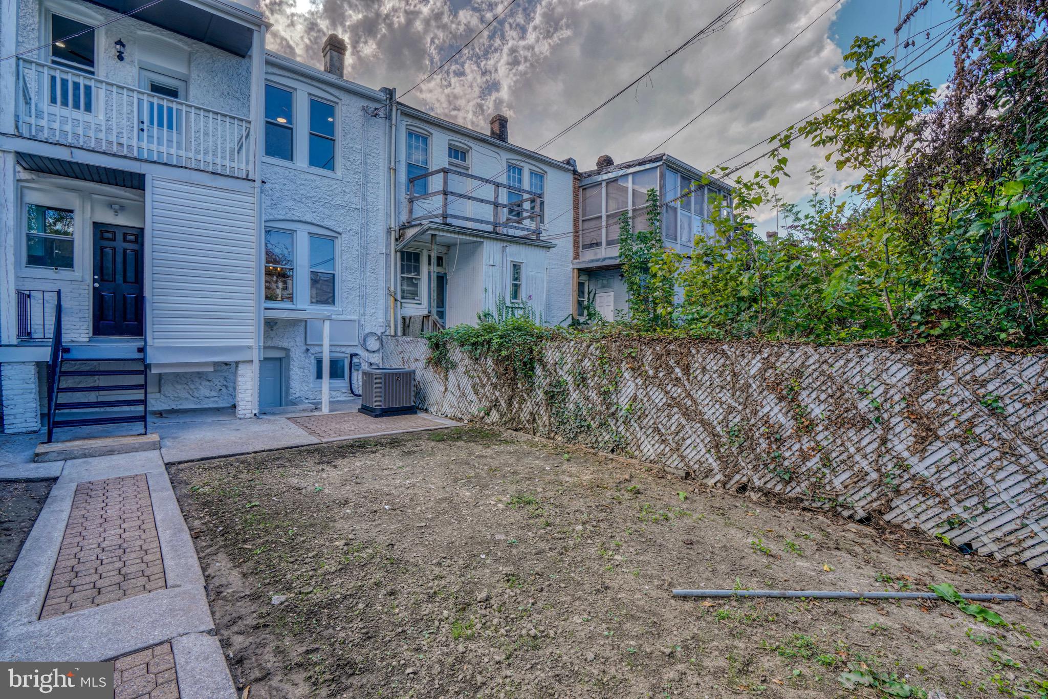 LIBERTY SQUARE - Residential