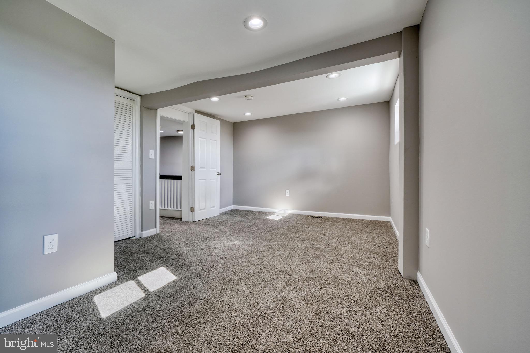 LIBERTY SQUARE - Residential