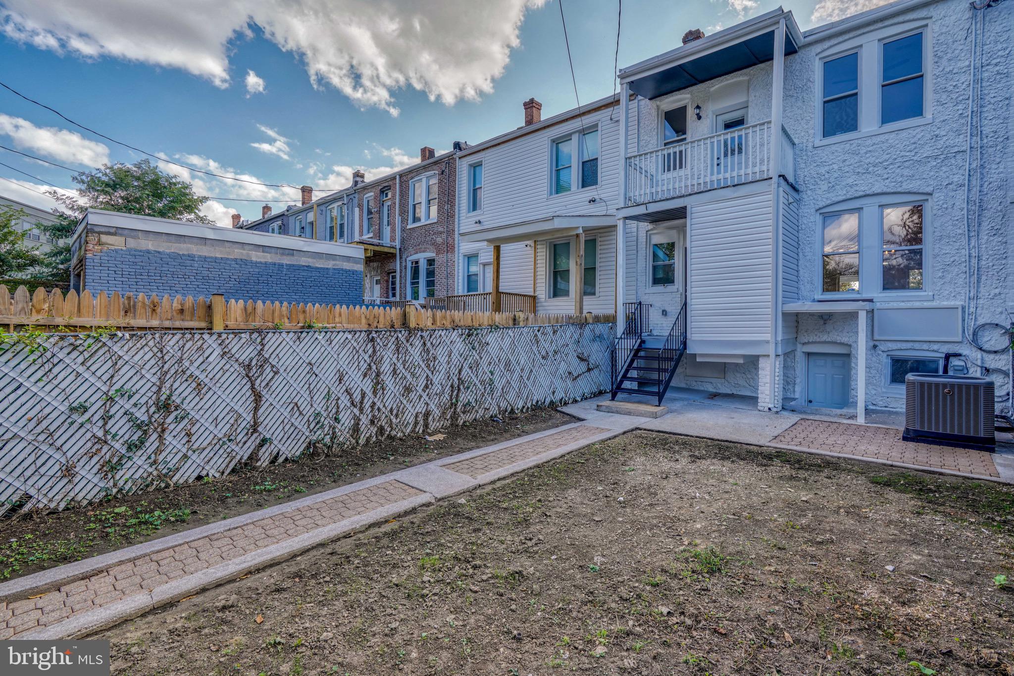 LIBERTY SQUARE - Residential