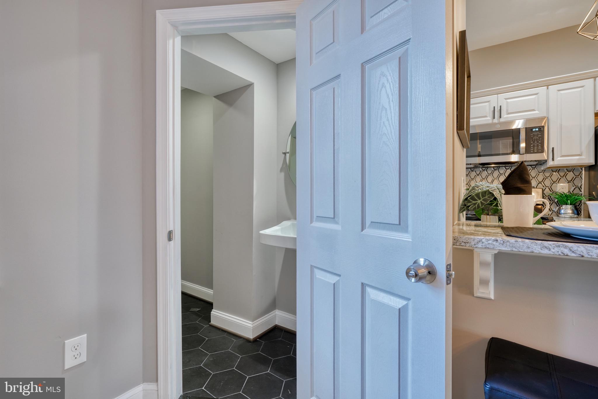 LIBERTY SQUARE - Residential