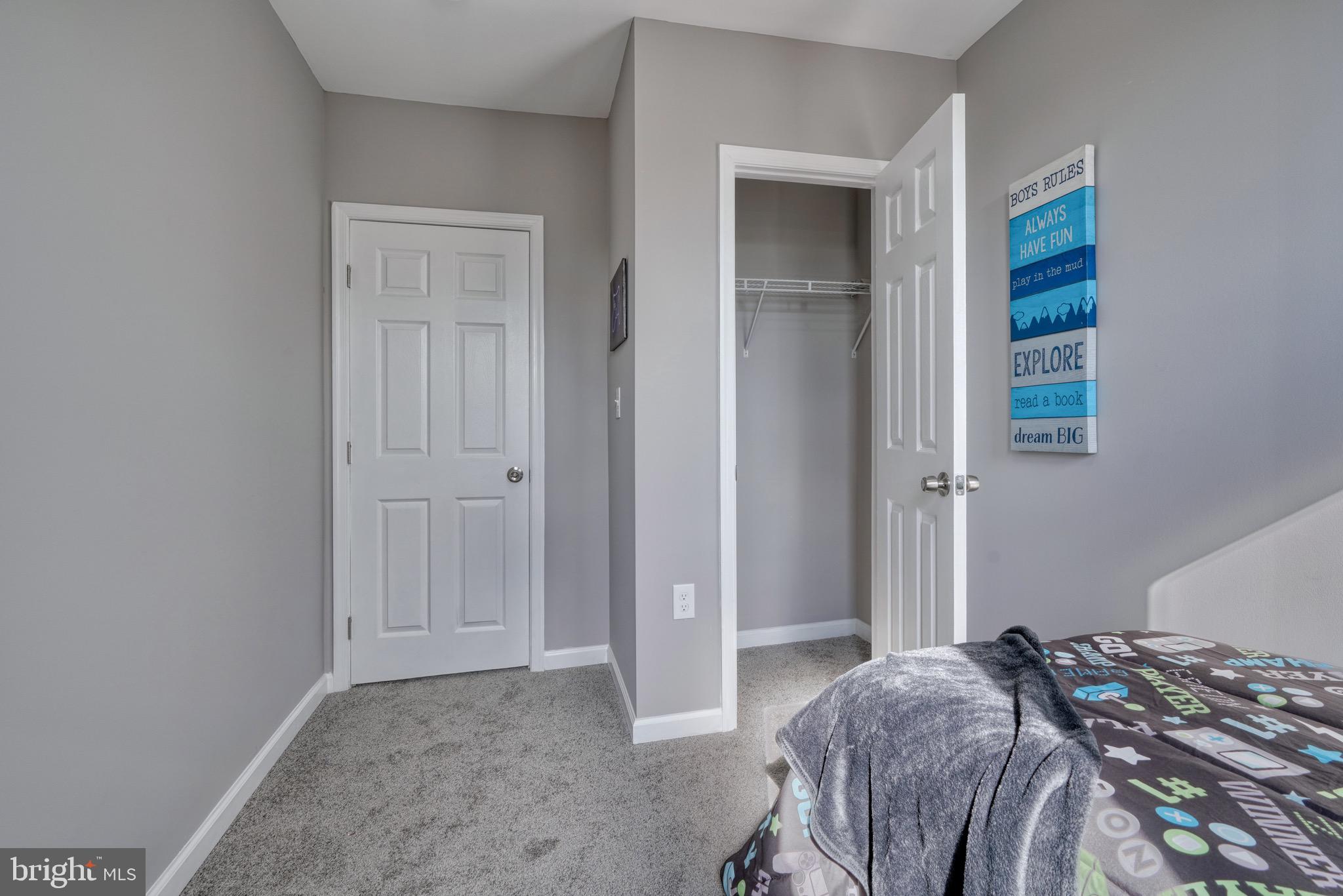 LIBERTY SQUARE - Residential