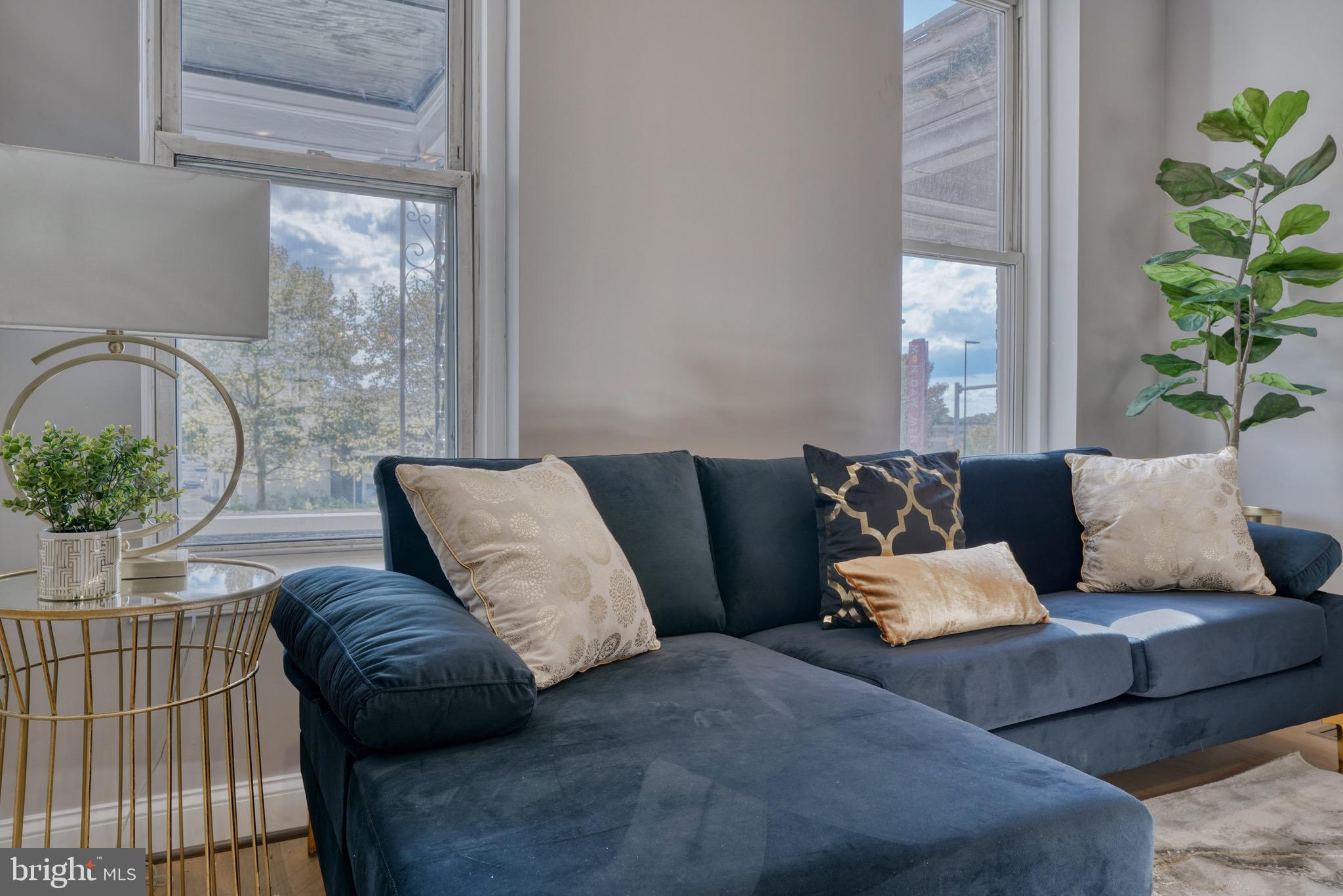 LIBERTY SQUARE - Residential