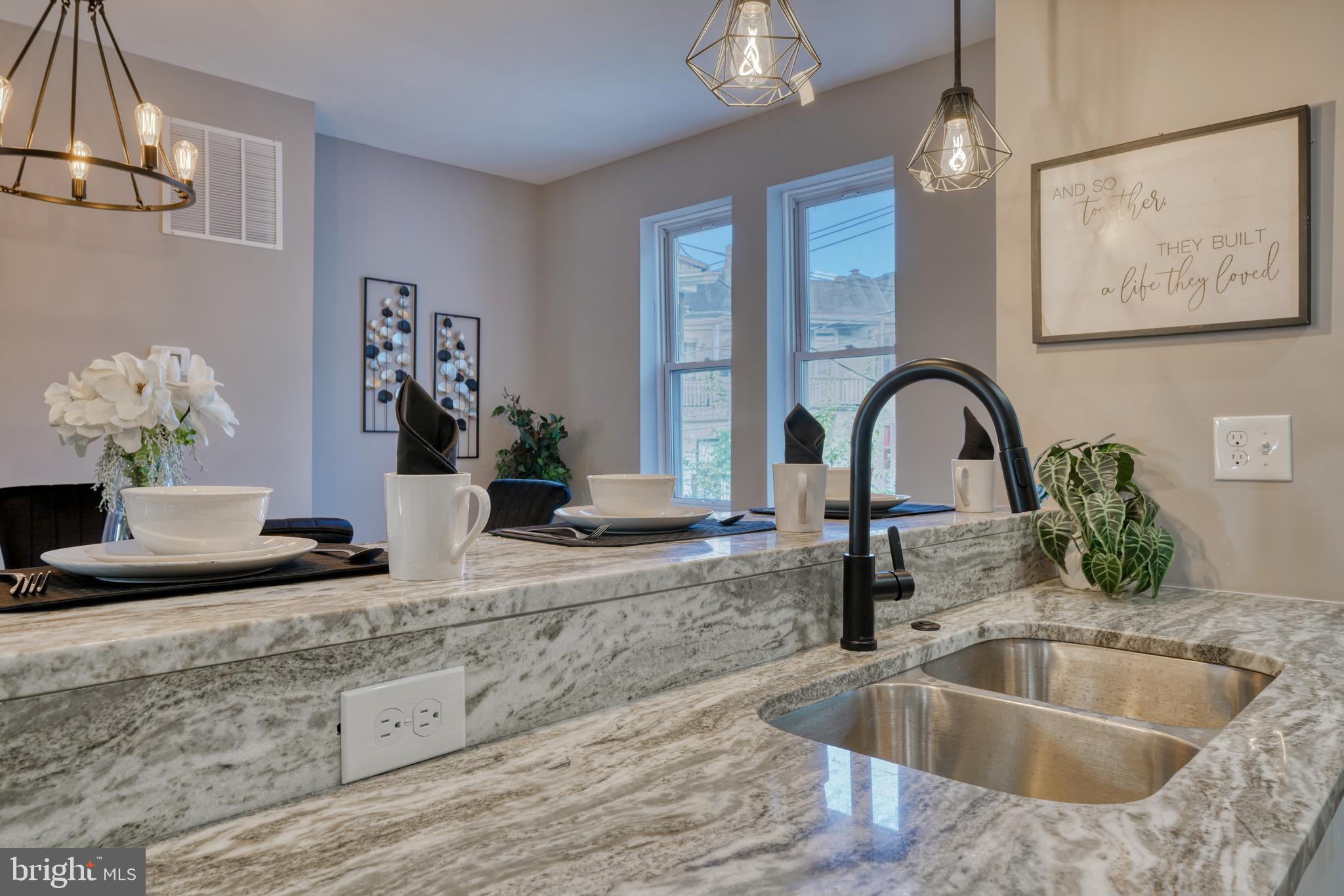 LIBERTY SQUARE - Residential