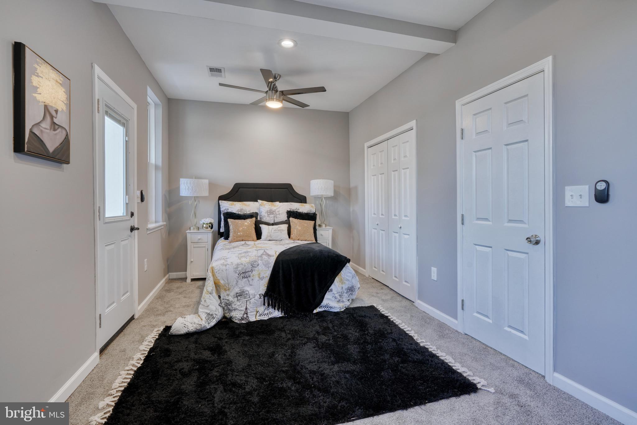 LIBERTY SQUARE - Residential