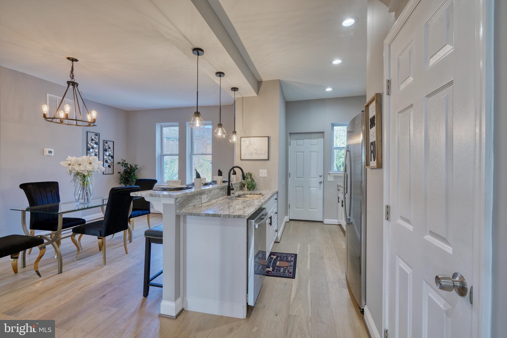 LIBERTY SQUARE - Residential