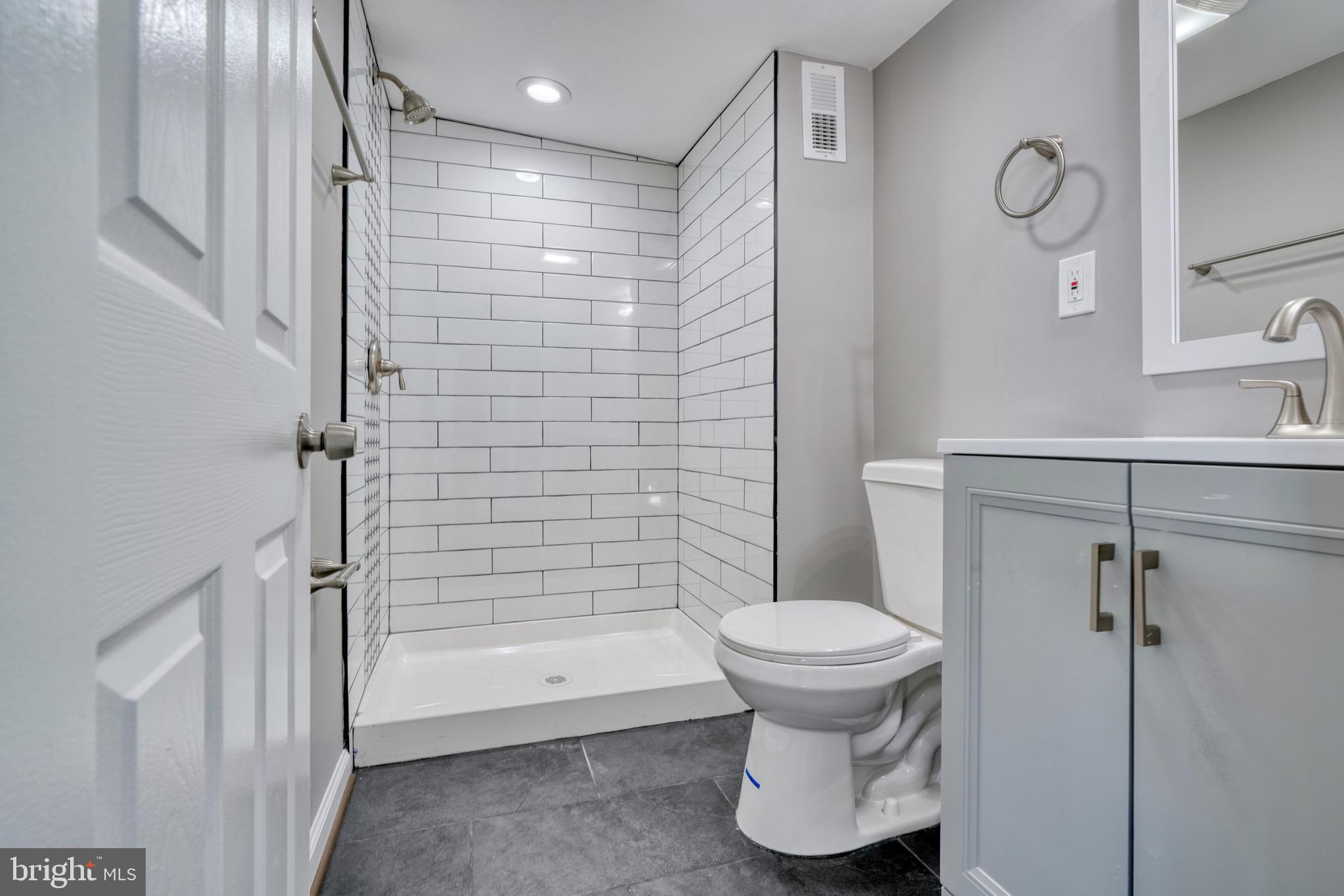 LIBERTY SQUARE - Residential