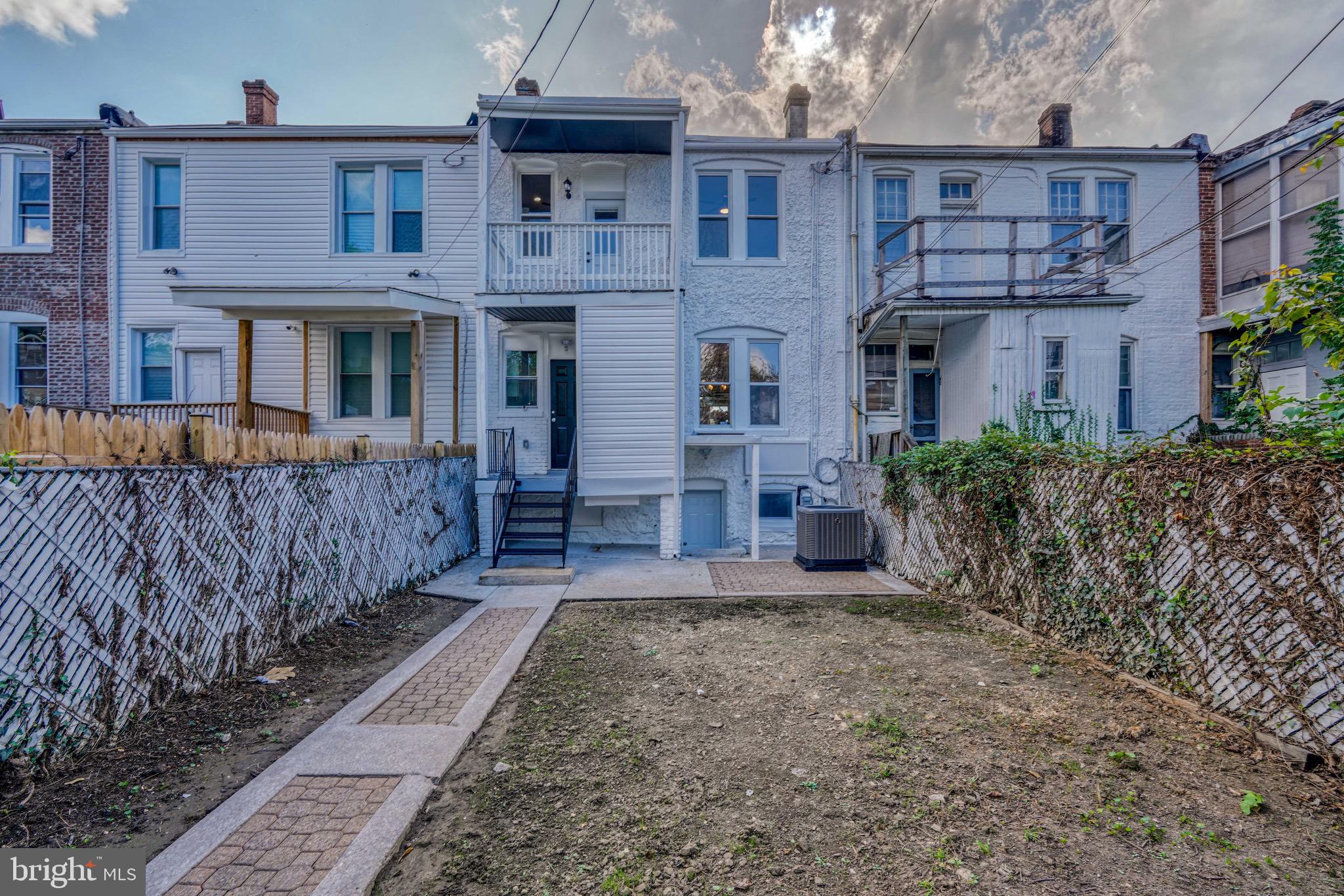 LIBERTY SQUARE - Residential