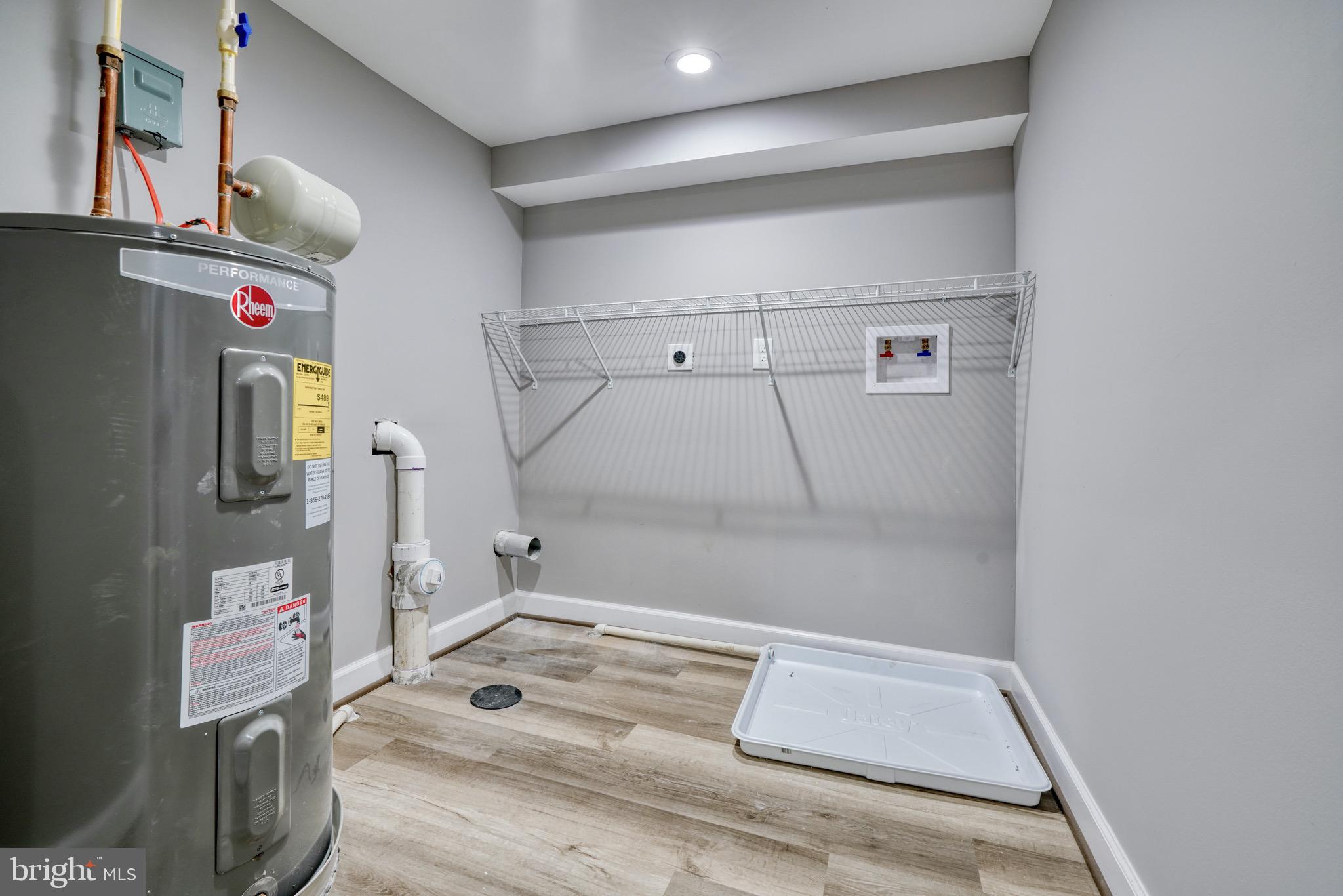 LIBERTY SQUARE - Residential