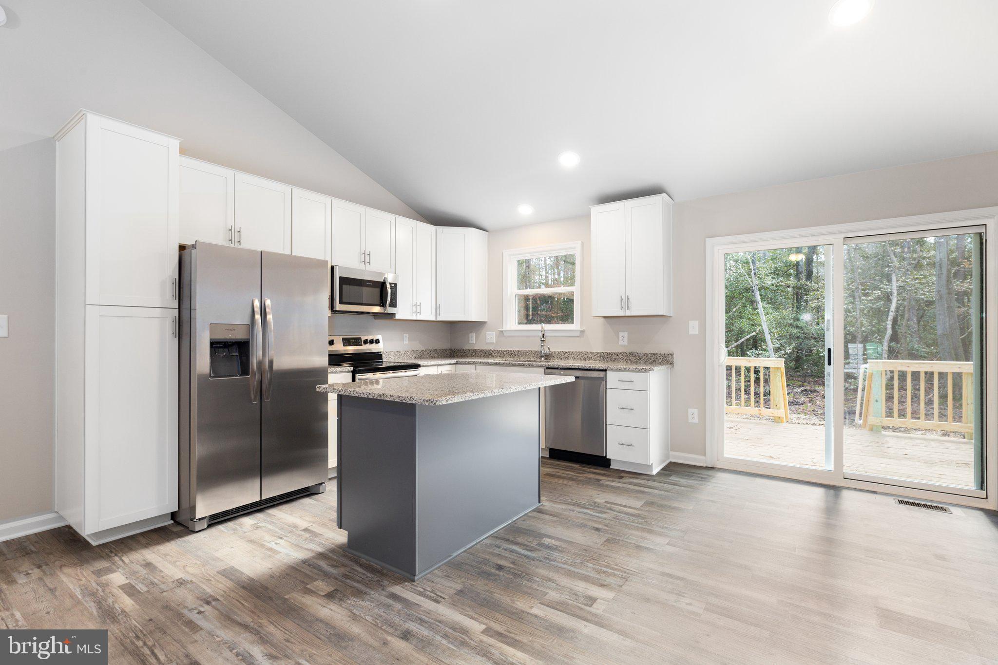 PLACID BAY ESTATES - Residential