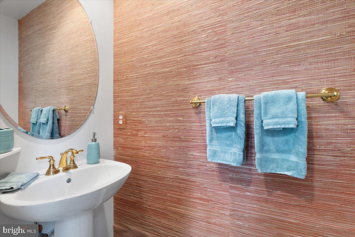 PALISADES PARK - Residential