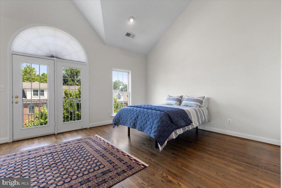 PALISADES PARK - Residential