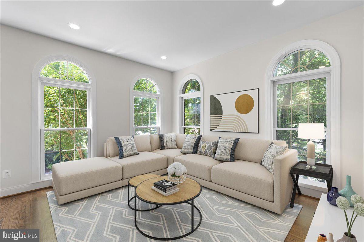 PALISADES PARK - Residential