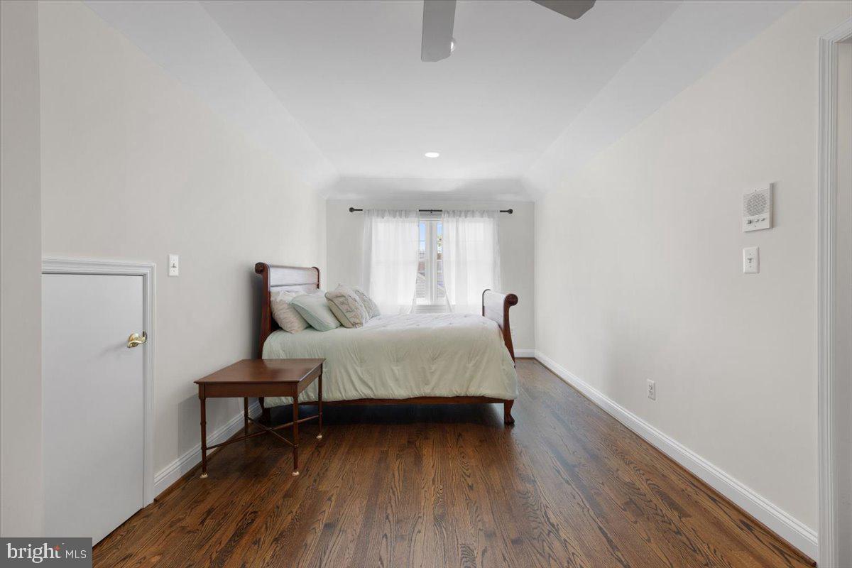 PALISADES PARK - Residential