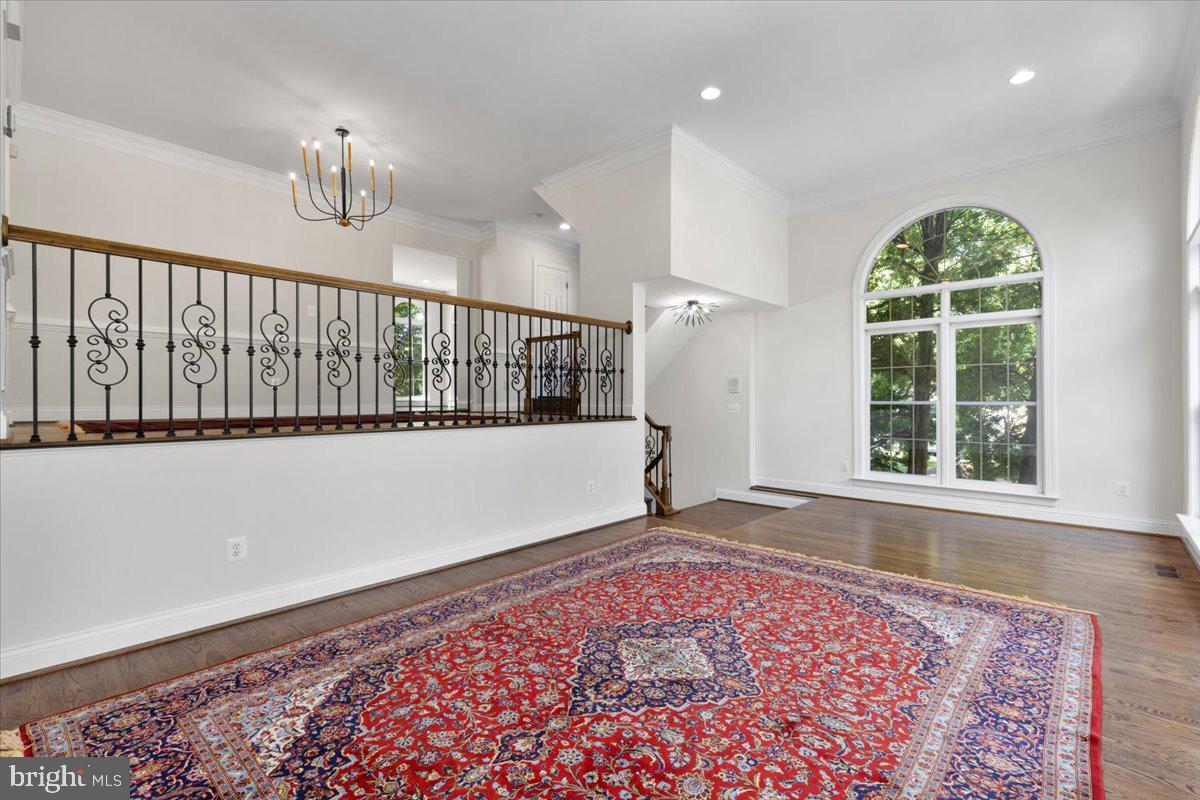 PALISADES PARK - Residential