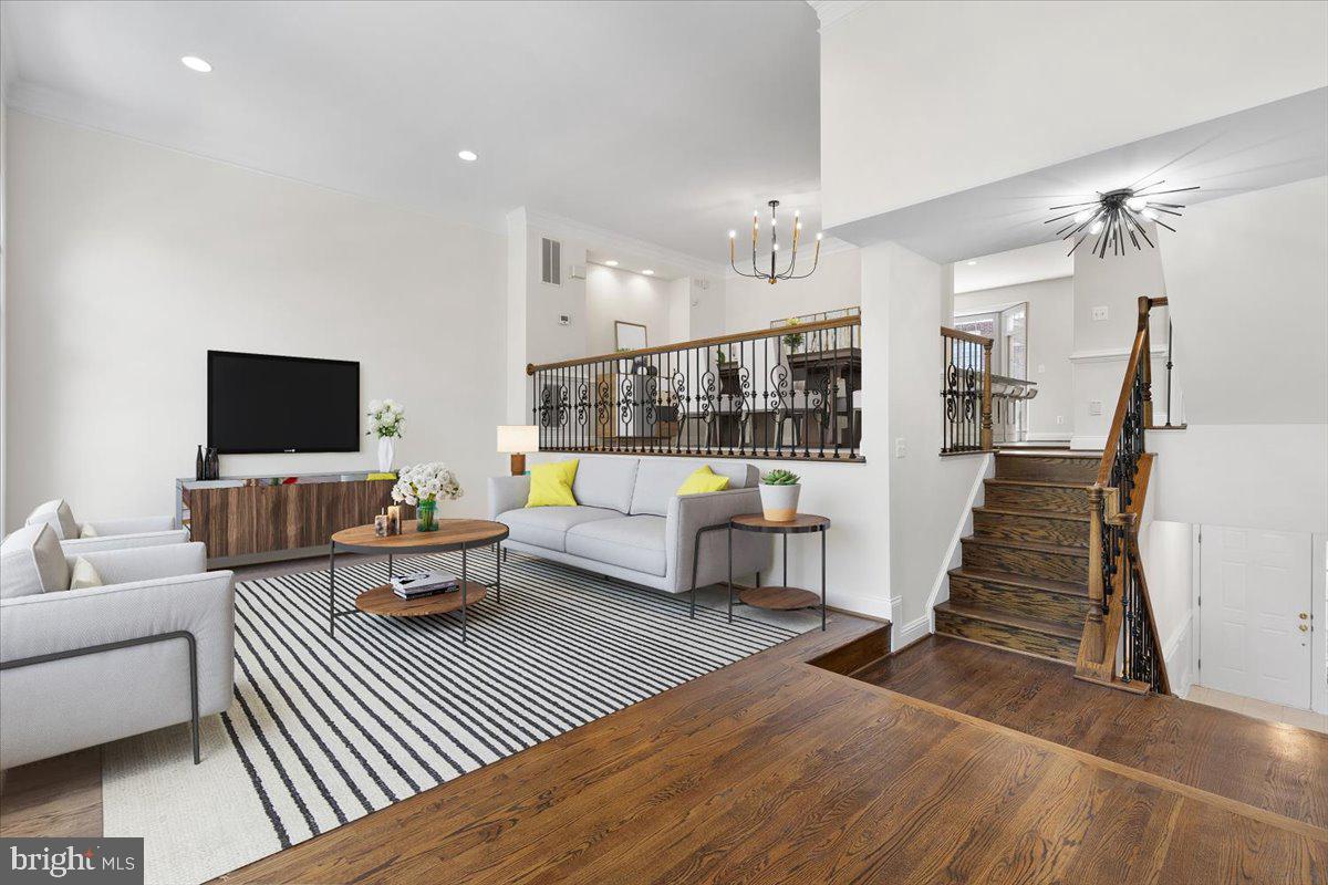 PALISADES PARK - Residential