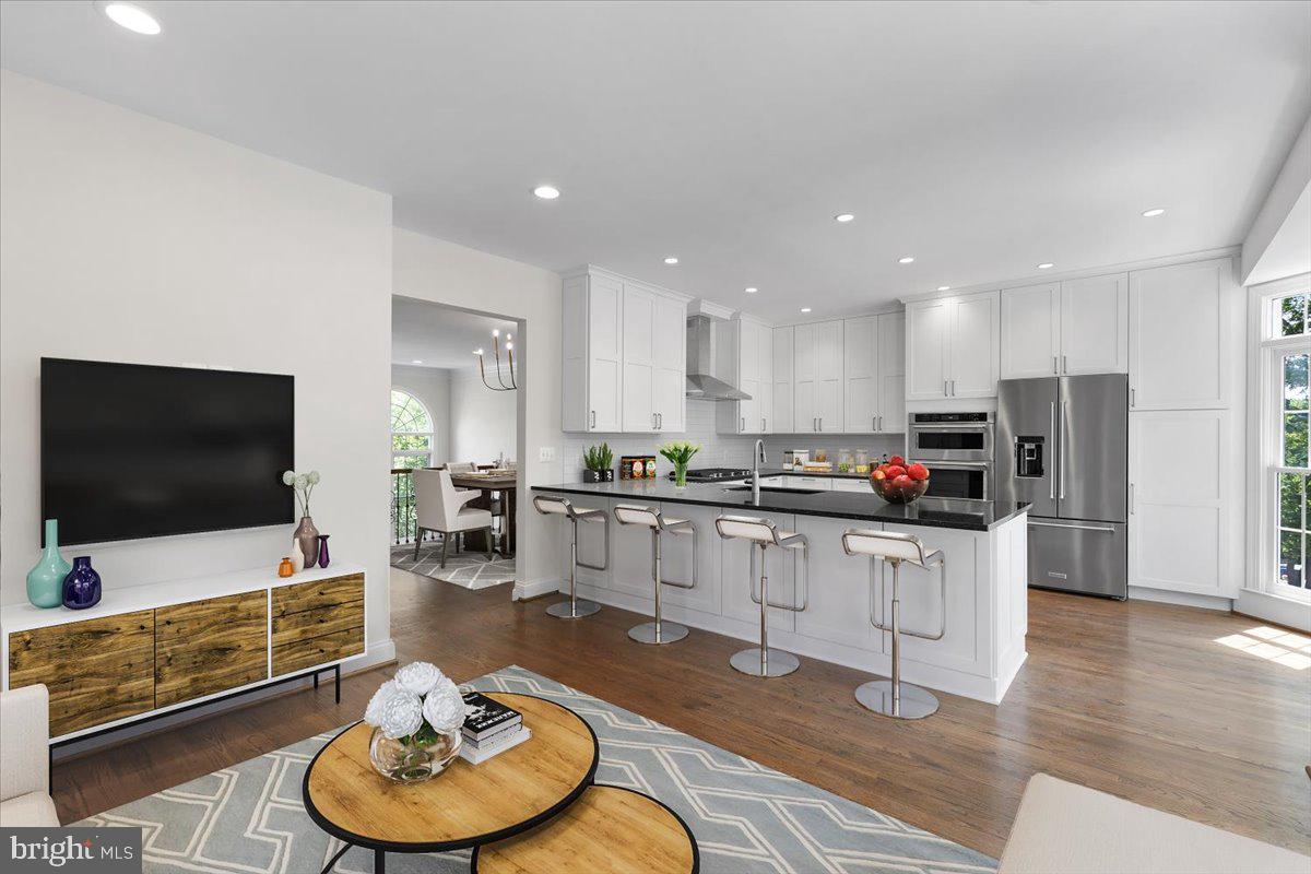 PALISADES PARK - Residential