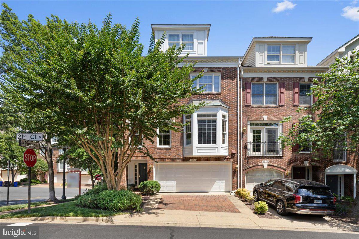 PALISADES PARK - Residential