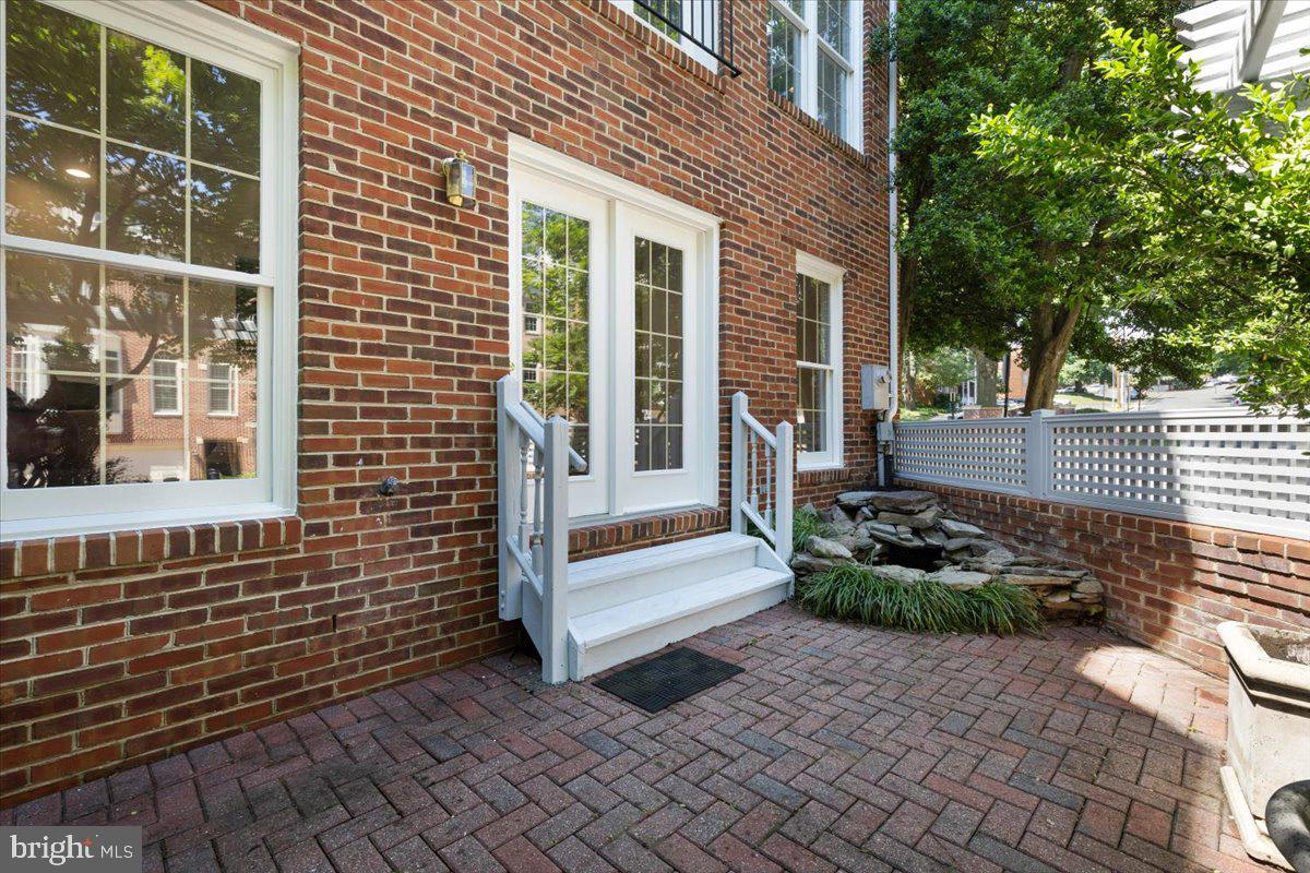 PALISADES PARK - Residential