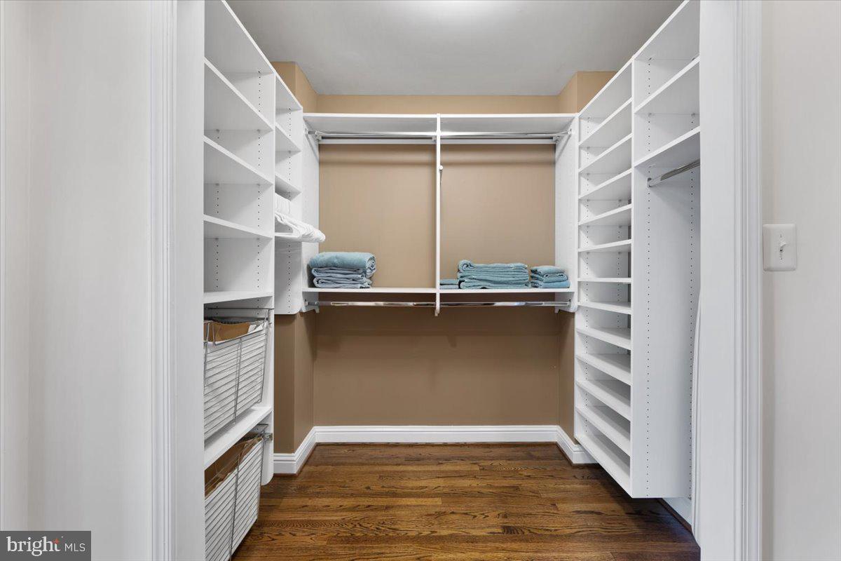 PALISADES PARK - Residential