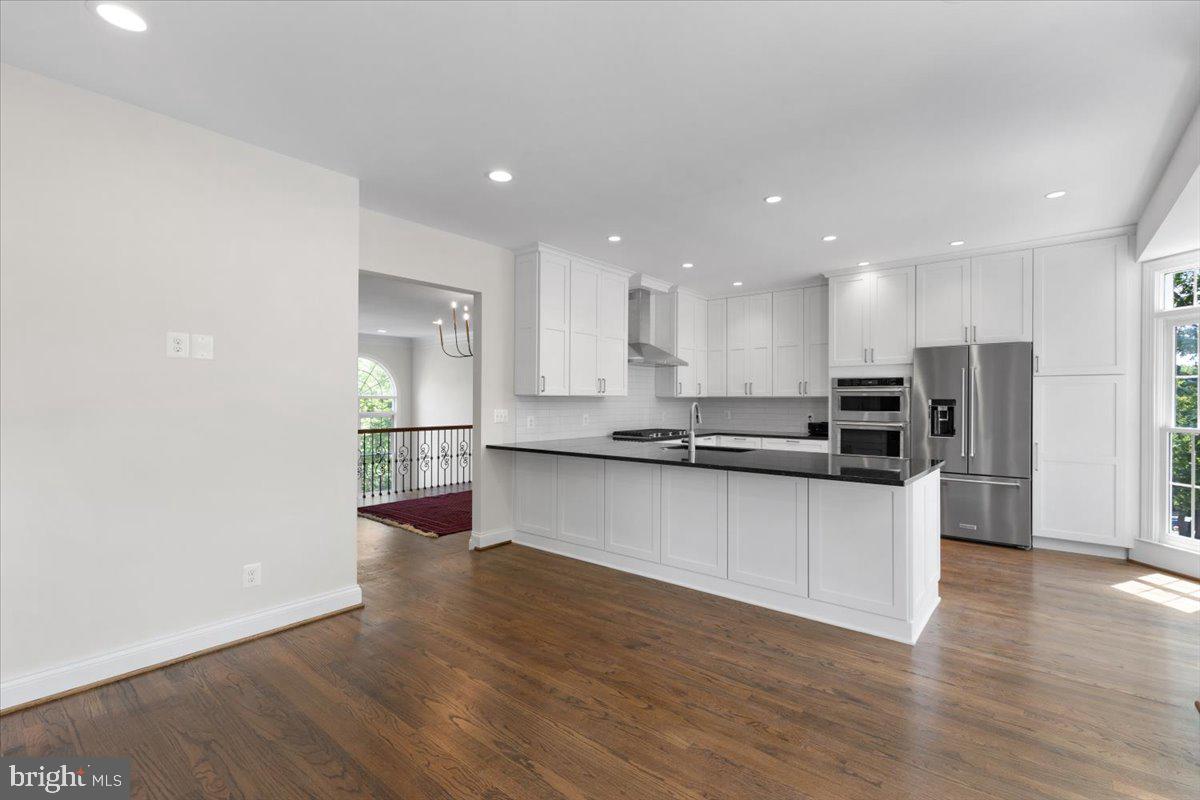 PALISADES PARK - Residential