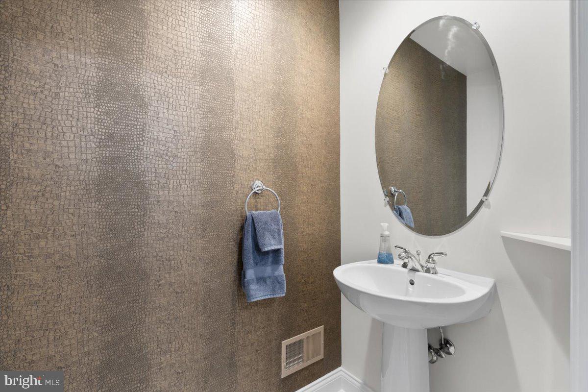 PALISADES PARK - Residential