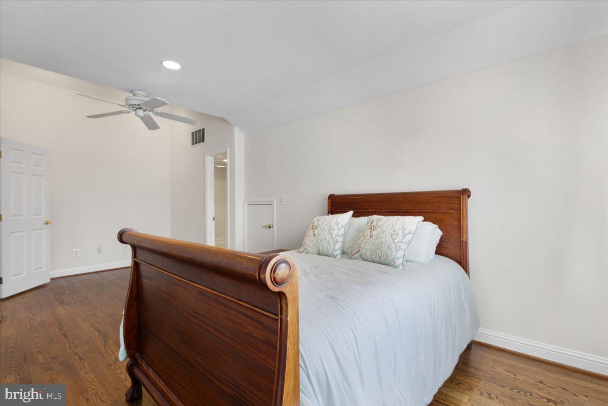 PALISADES PARK - Residential