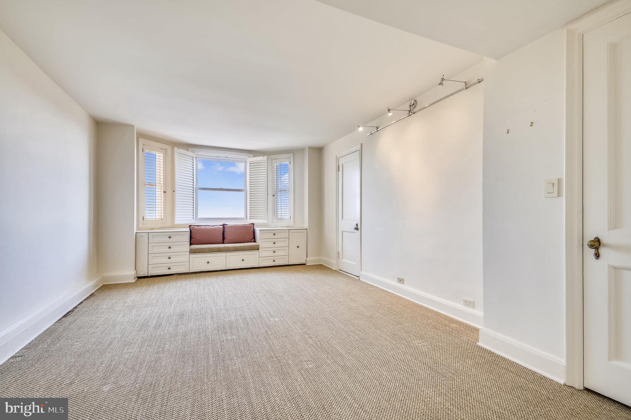 GUILFORD - Residential