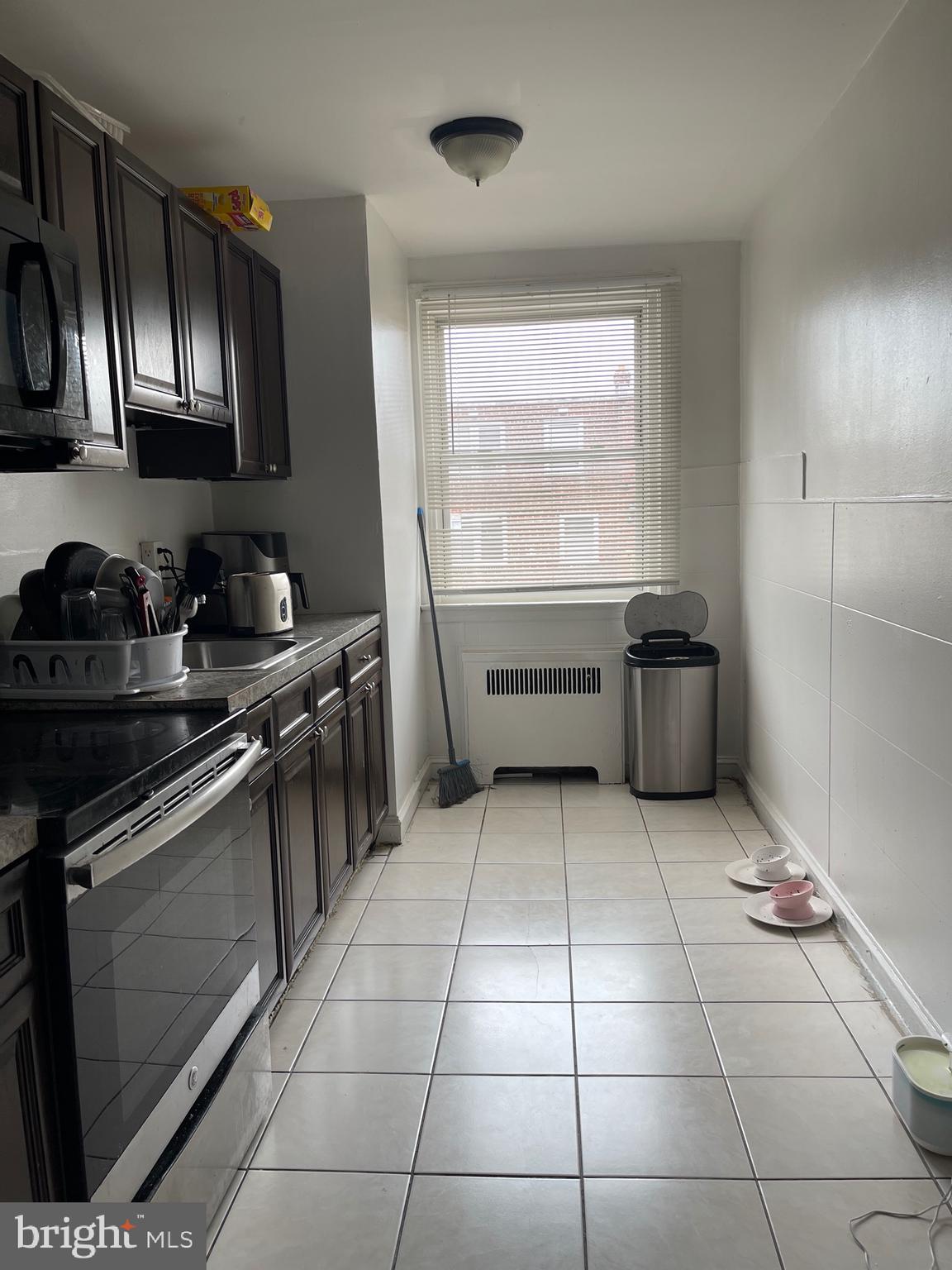 LAWNCREST - Residential Income
