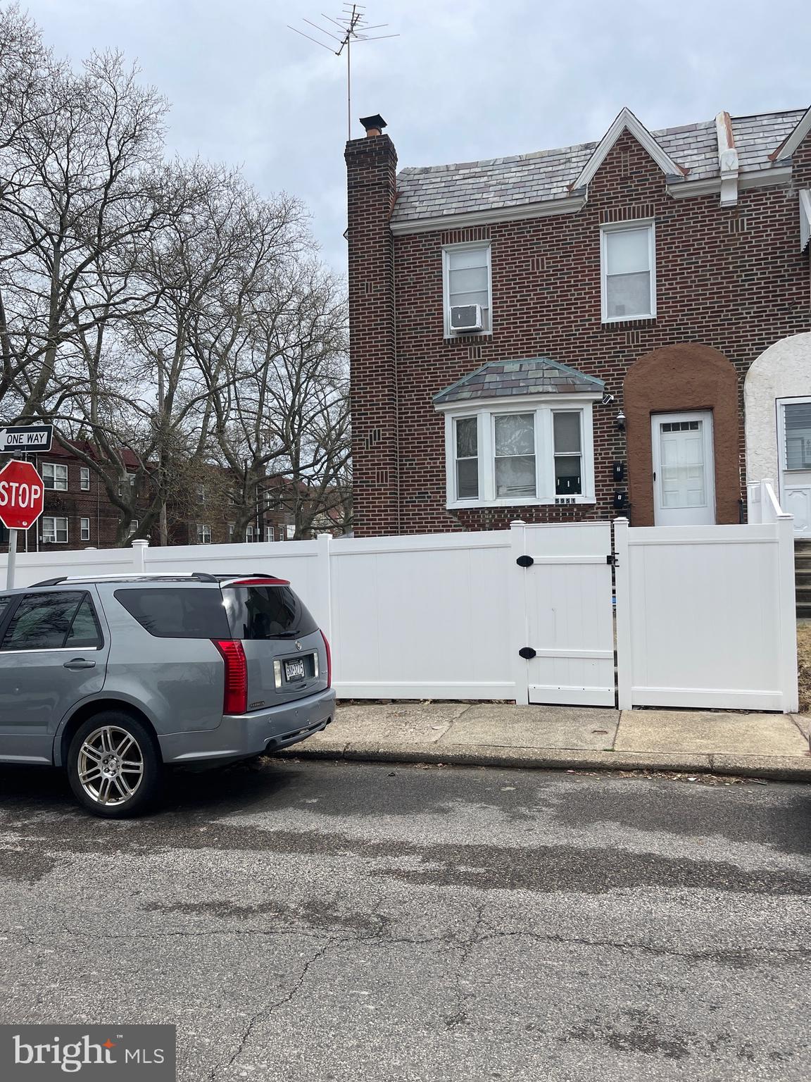 LAWNCREST - Residential Income