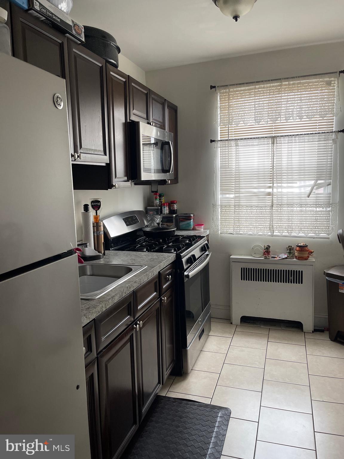 LAWNCREST - Residential Income