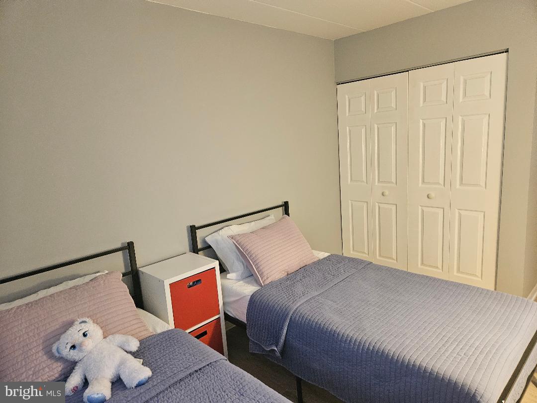 GLENVALE CONDO - Residential