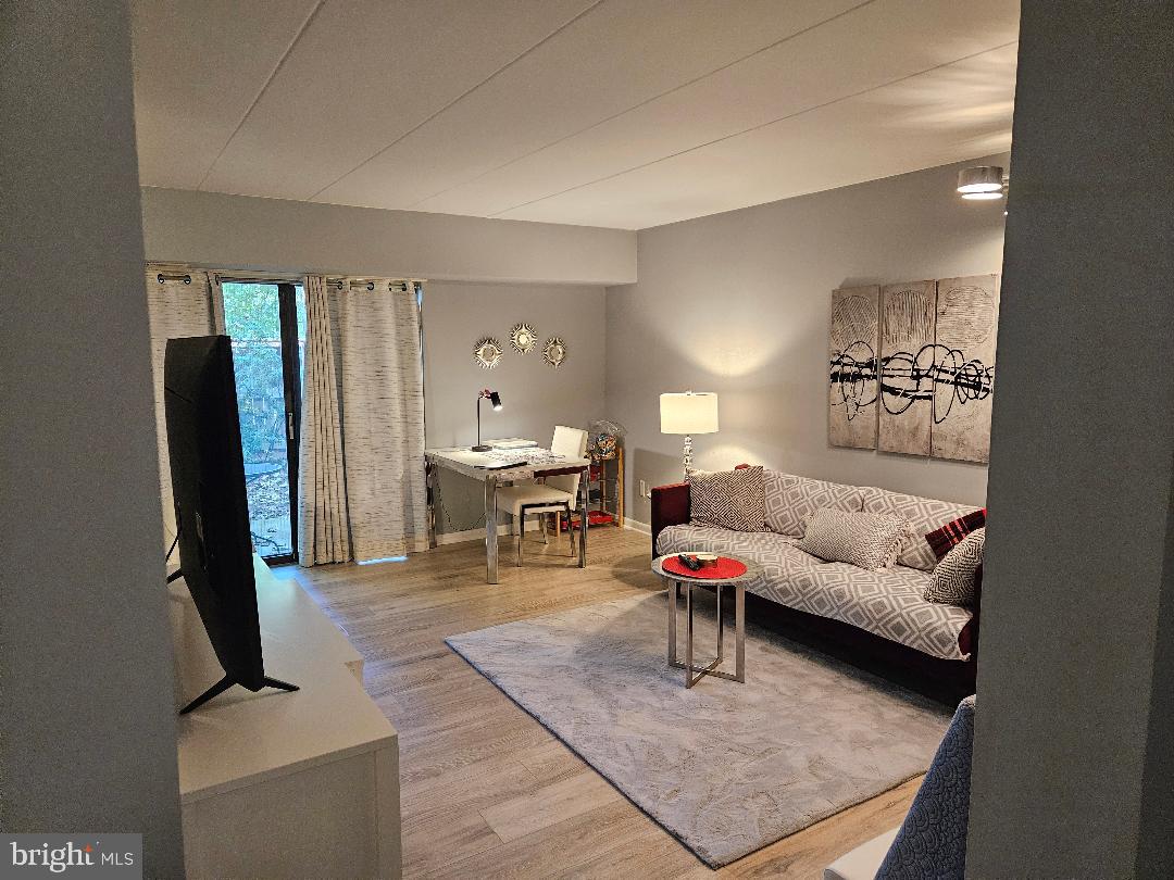 GLENVALE CONDO - Residential