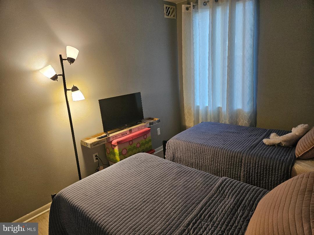 GLENVALE CONDO - Residential