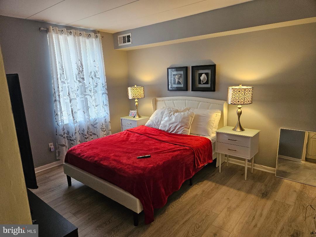 GLENVALE CONDO - Residential