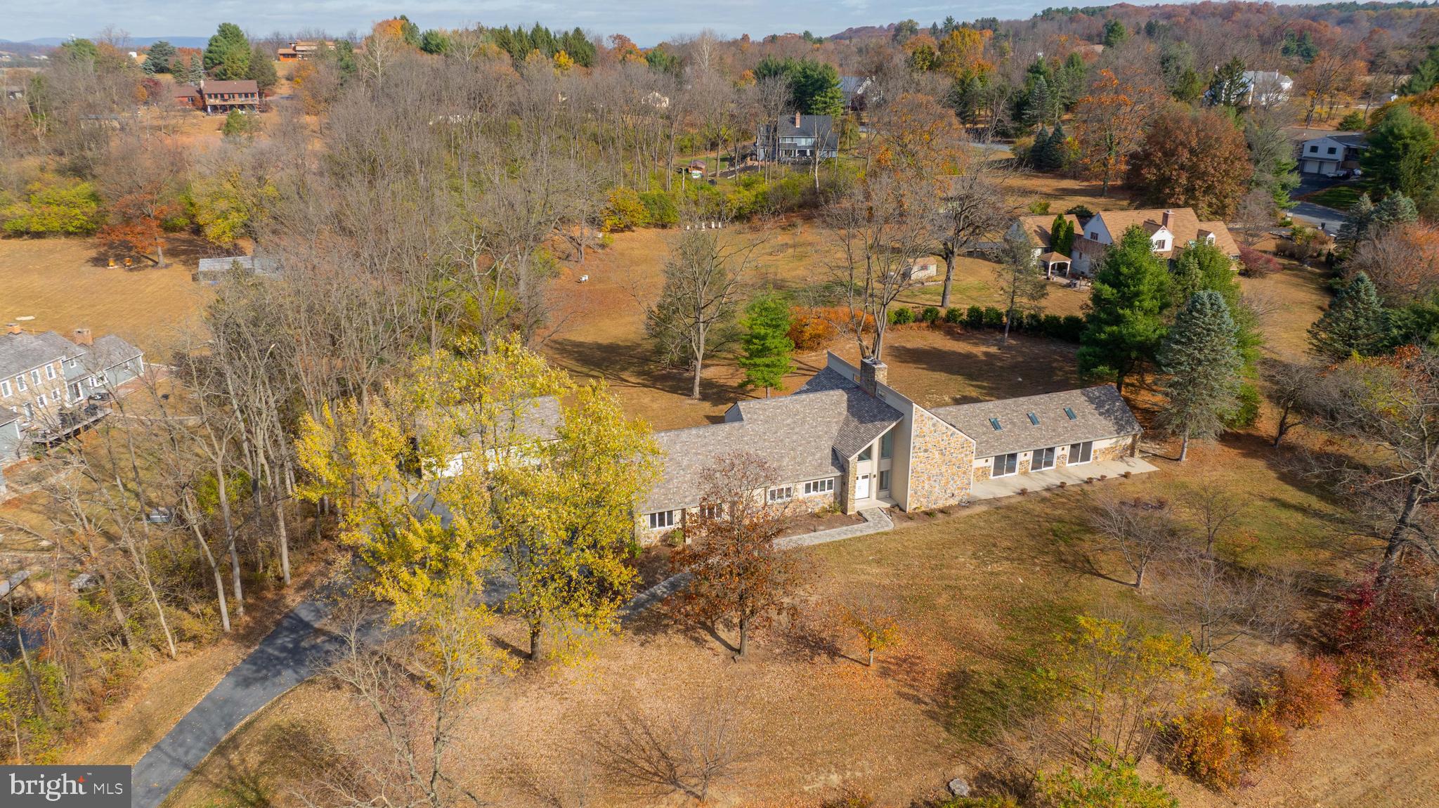 574 SCENIC DRIVE