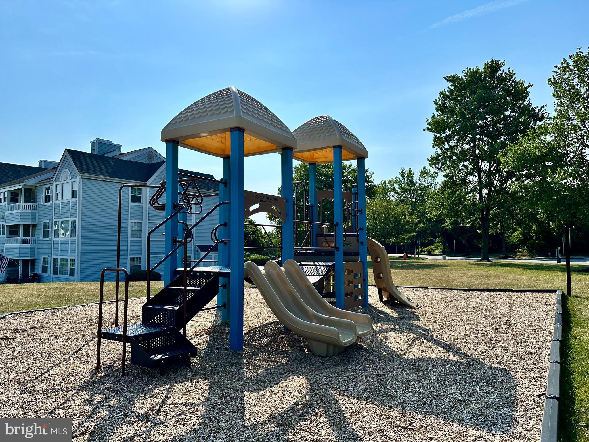 VILLAGE OF MONTGOMERY RUN - Residential