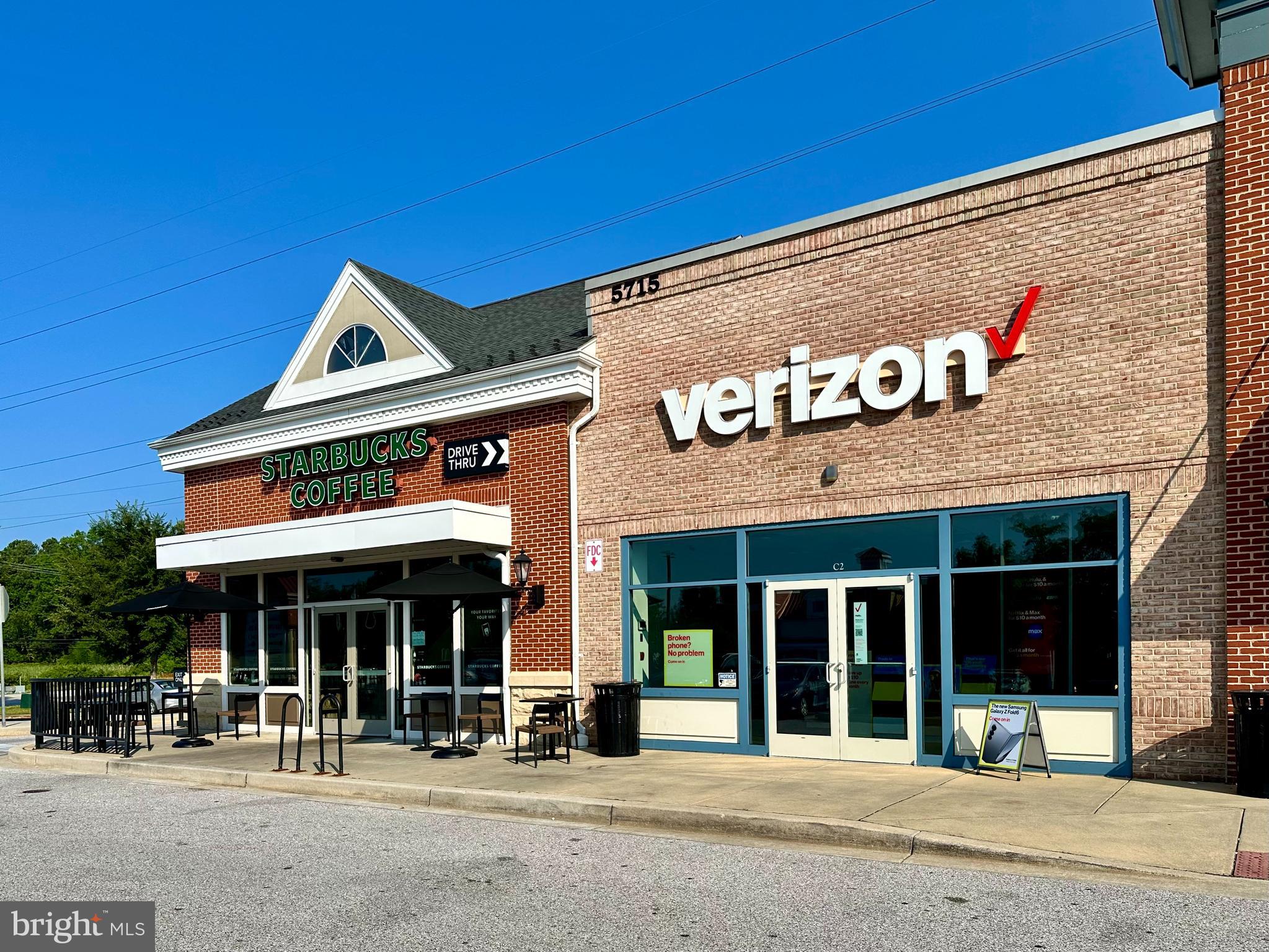 VILLAGE OF MONTGOMERY RUN - Residential