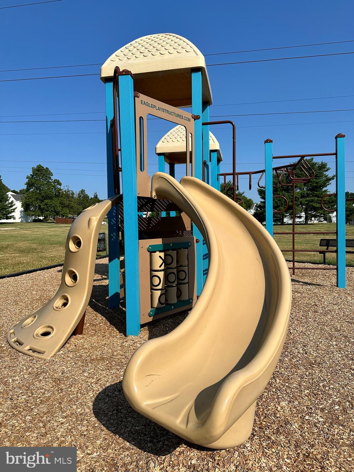 VILLAGE OF MONTGOMERY RUN - Residential