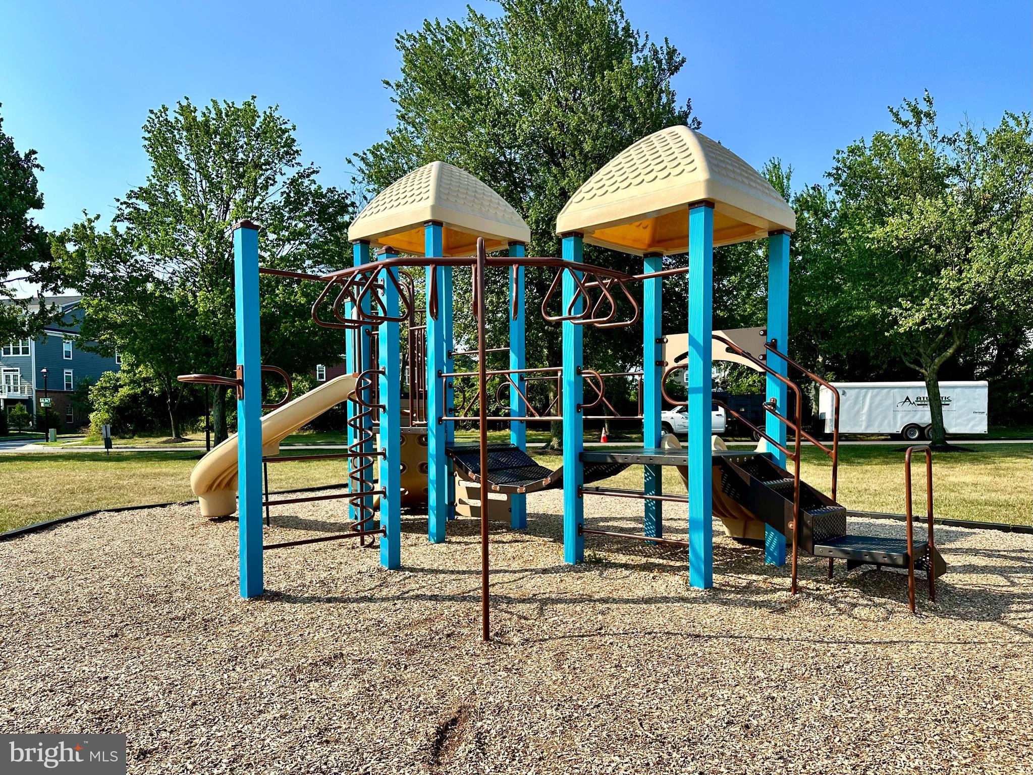 VILLAGE OF MONTGOMERY RUN - Residential