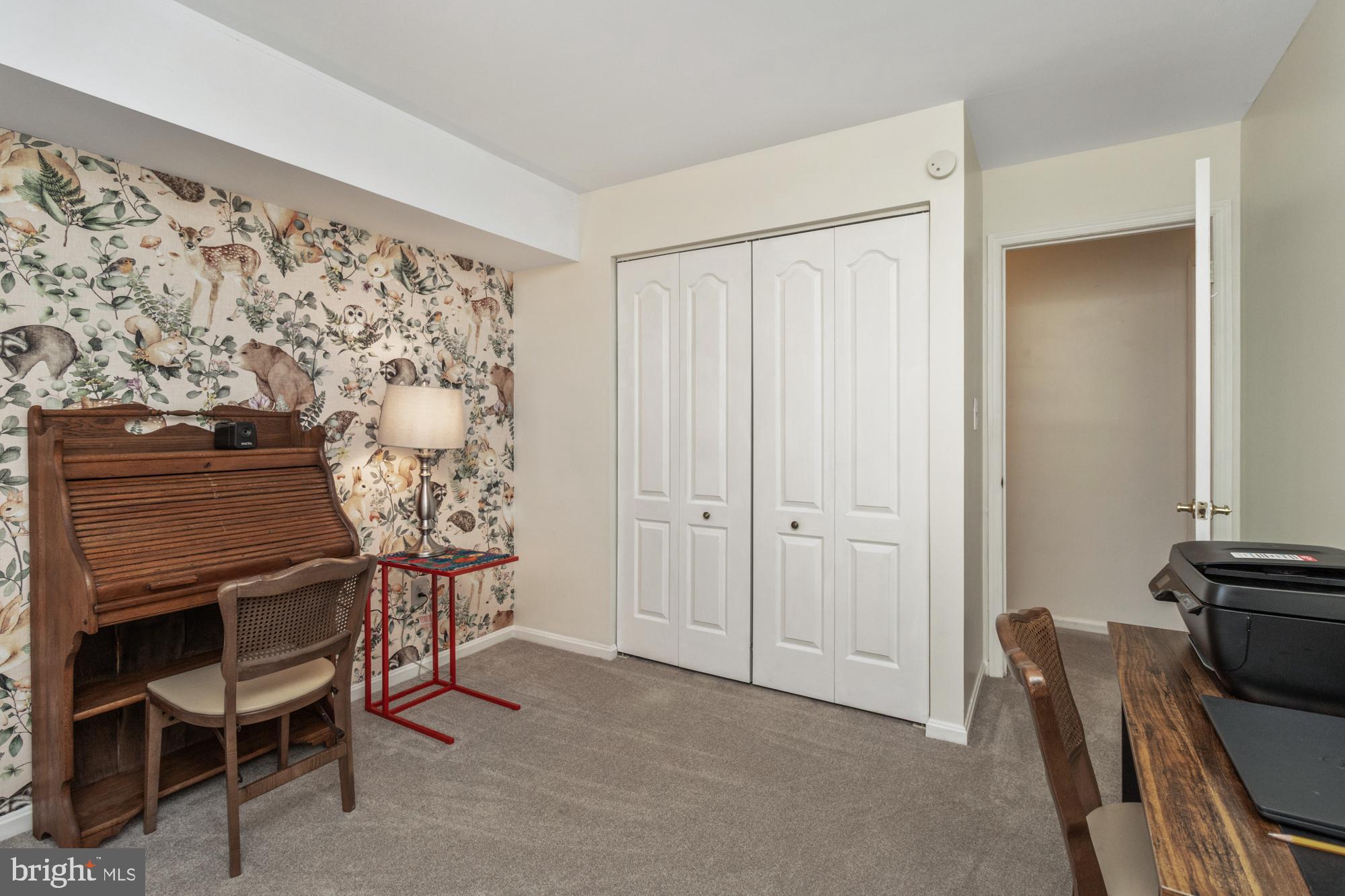 VILLAGE OF MONTGOMERY RUN - Residential