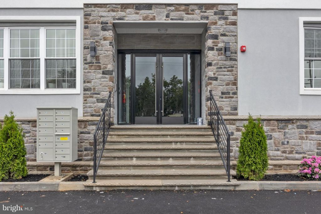 Photo of 418 Jefferson Avenue #4, BRISTOL, PA 19007 (MLS # PABU2098034)