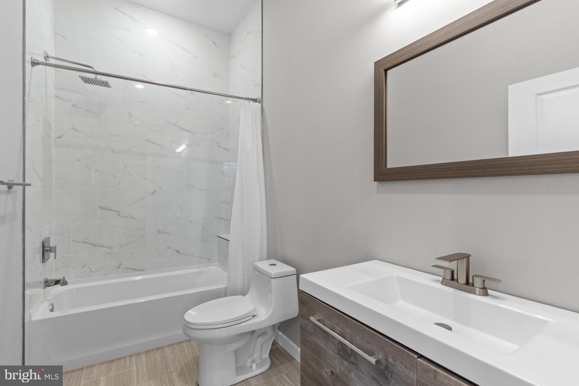 BRISTOL - Residential