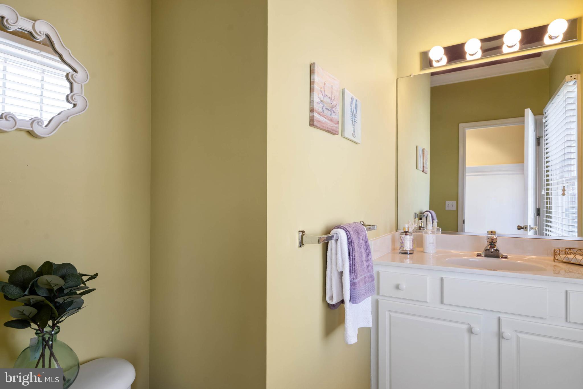 BAYVILLE SHORES - Residential