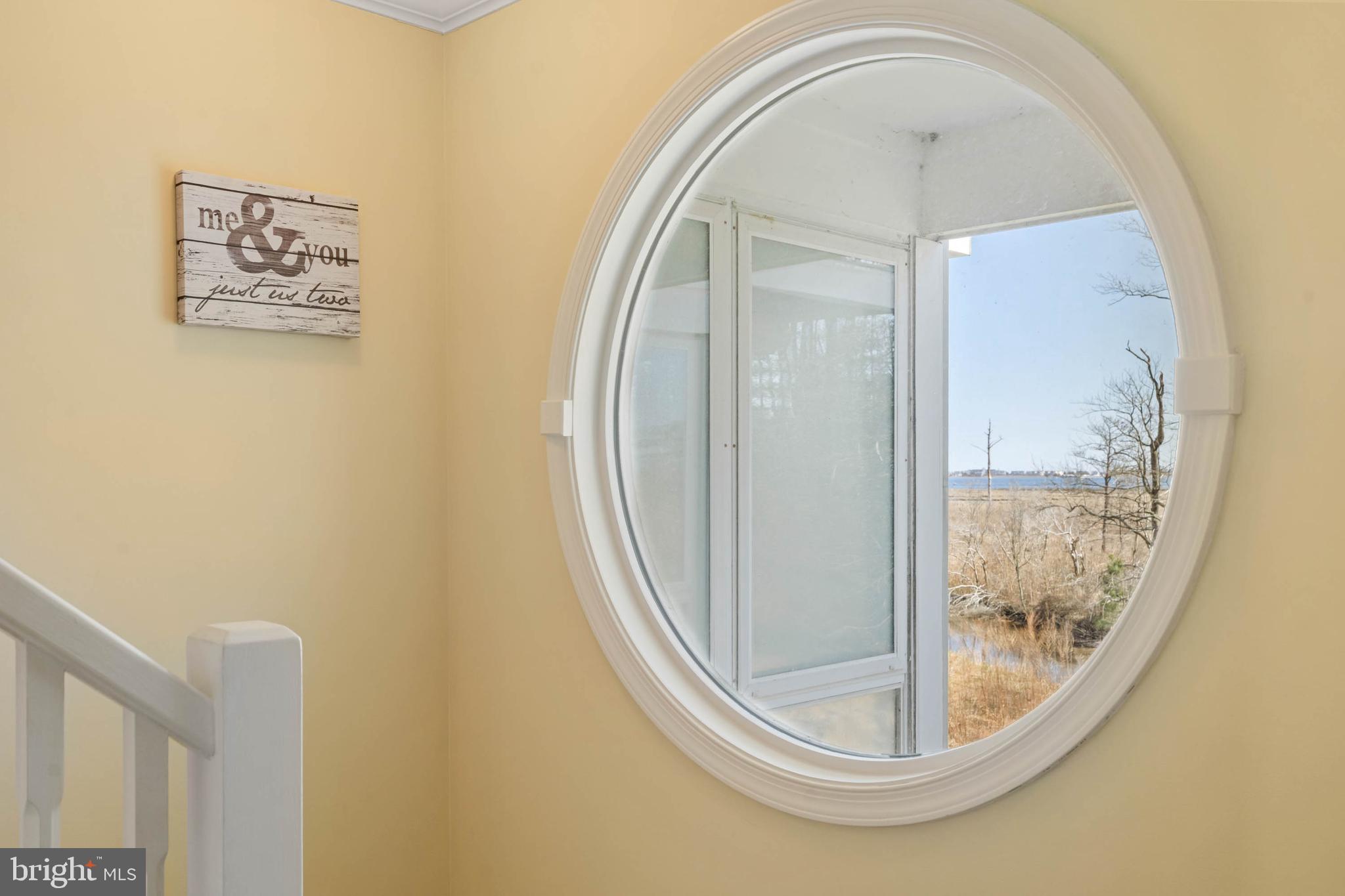 BAYVILLE SHORES - Residential