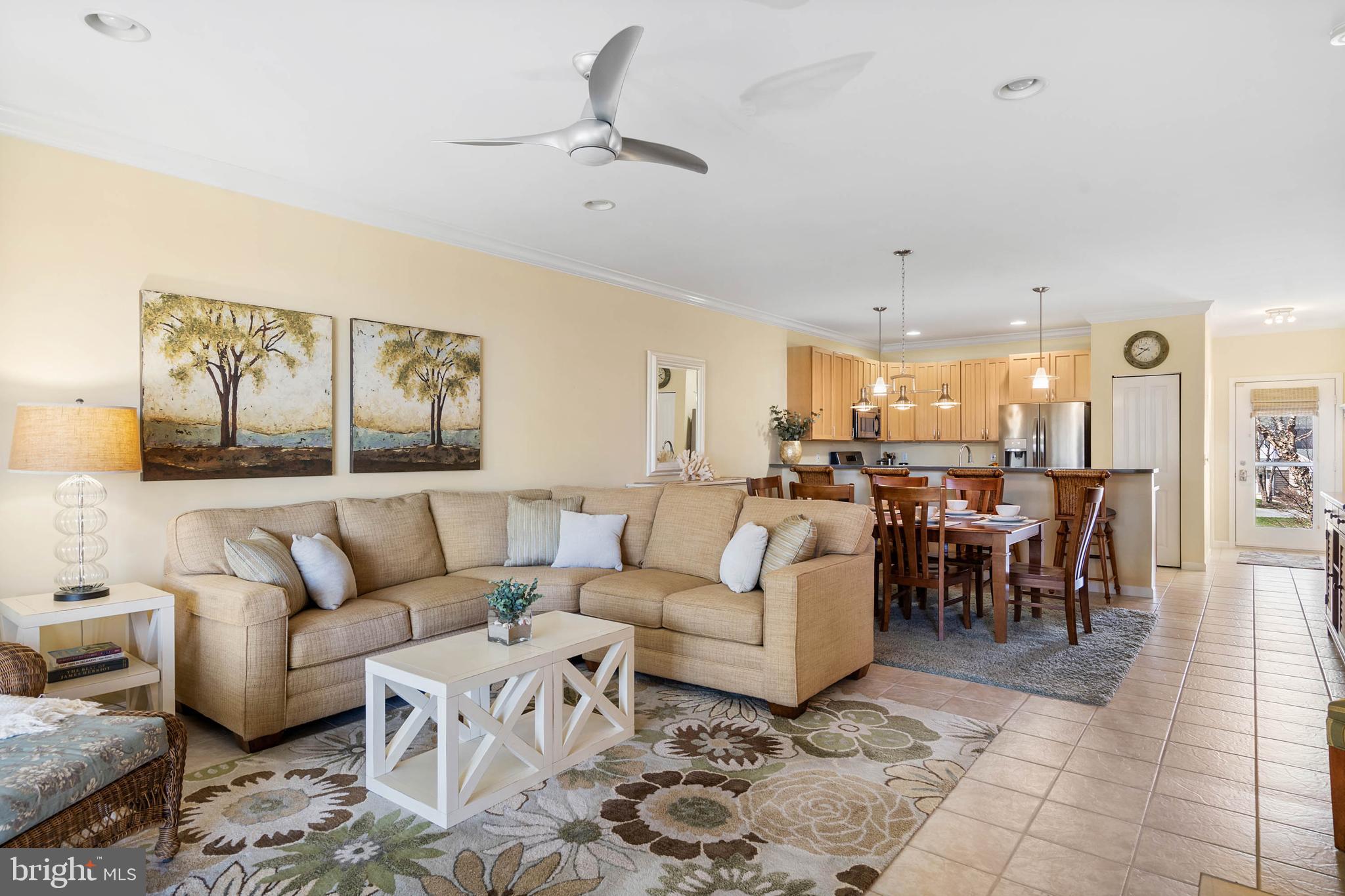 BAYVILLE SHORES - Residential