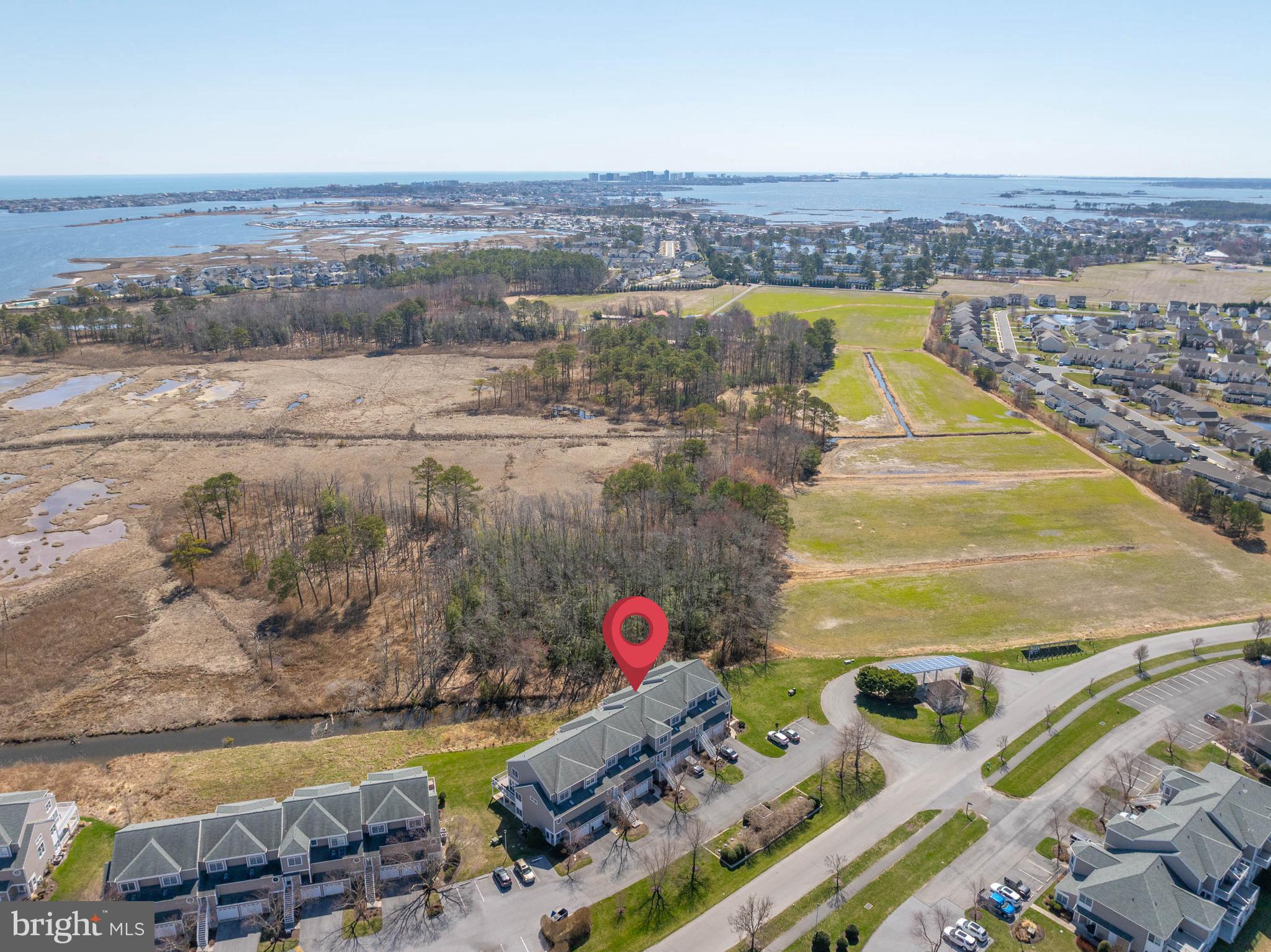 BAYVILLE SHORES - Residential