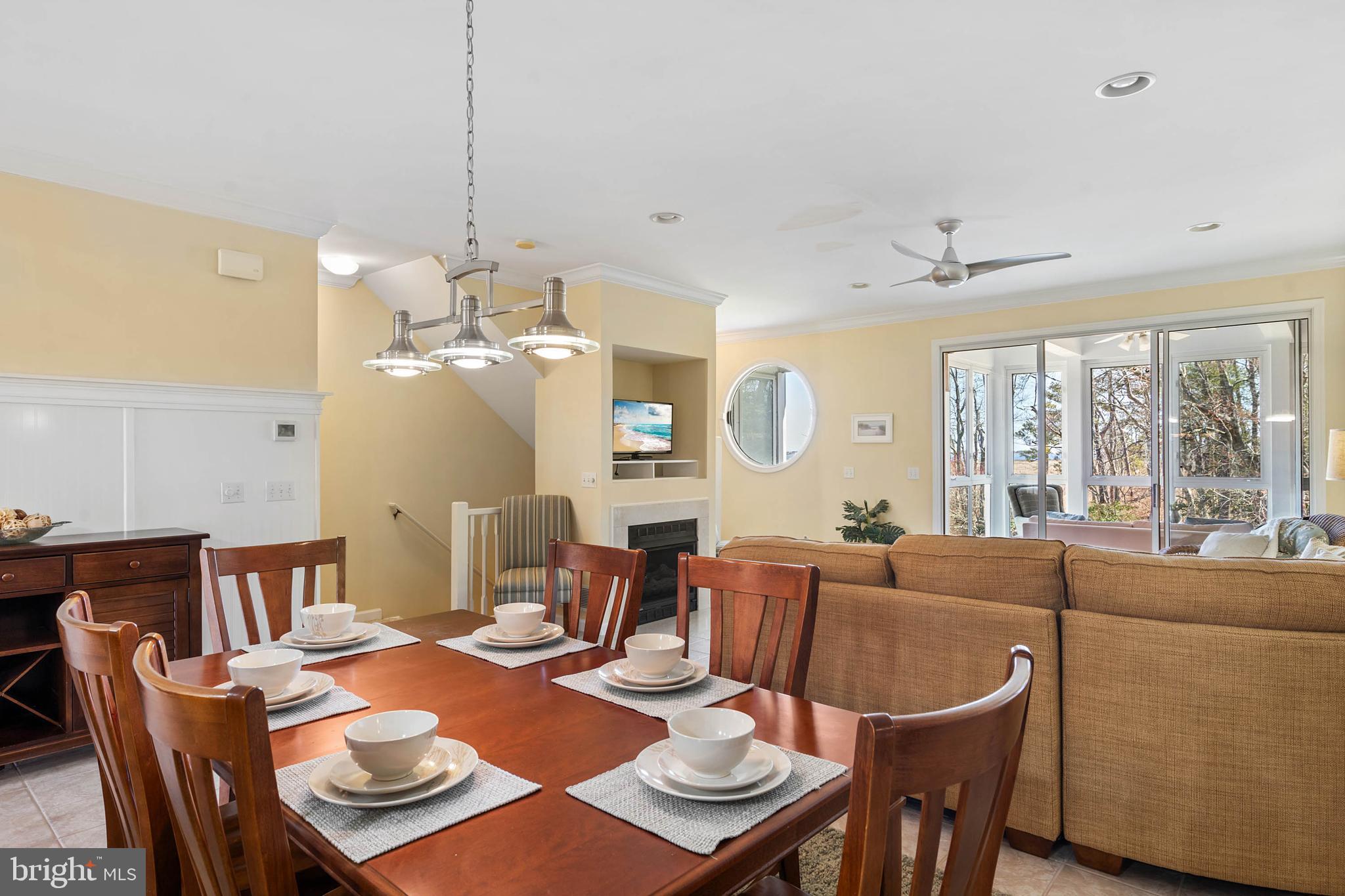 BAYVILLE SHORES - Residential