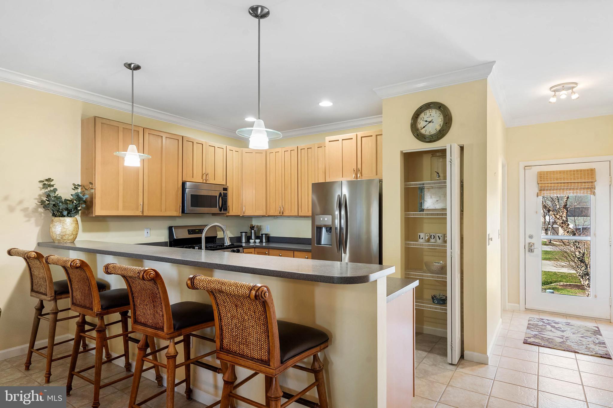 BAYVILLE SHORES - Residential