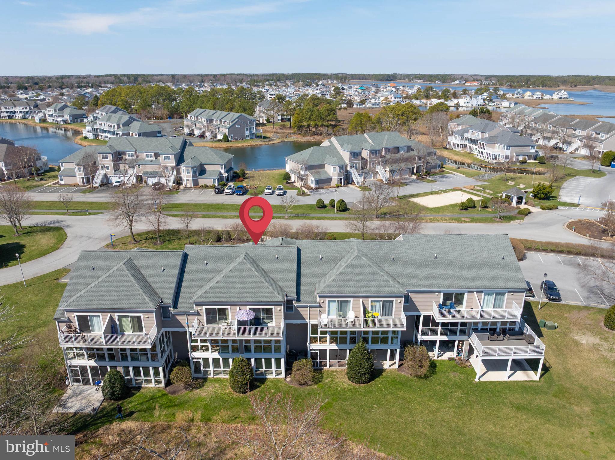 BAYVILLE SHORES - Residential