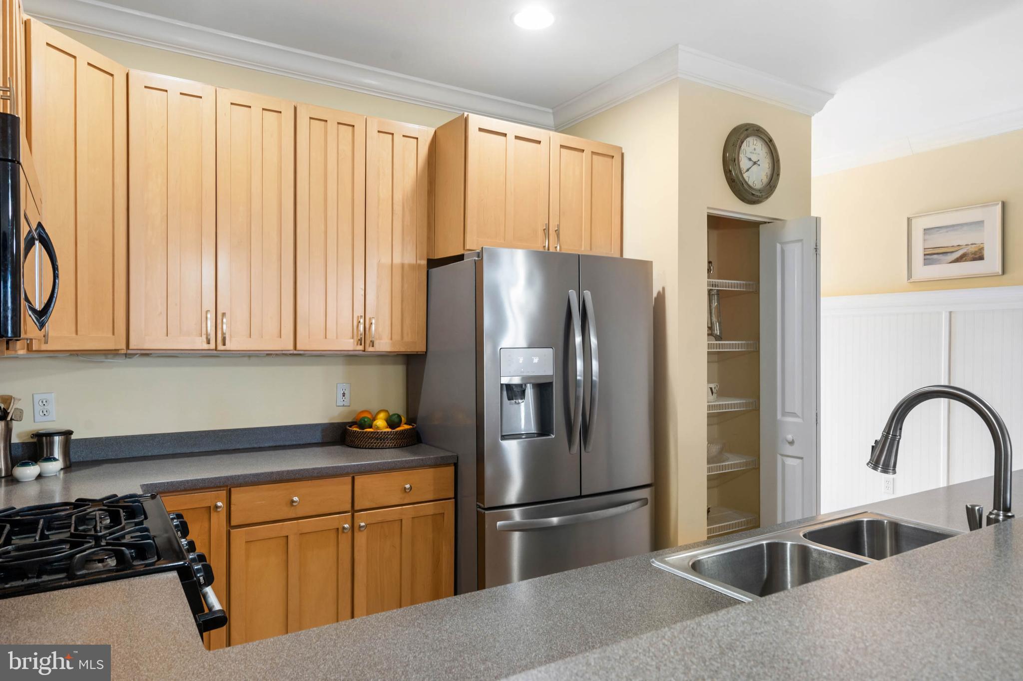 BAYVILLE SHORES - Residential